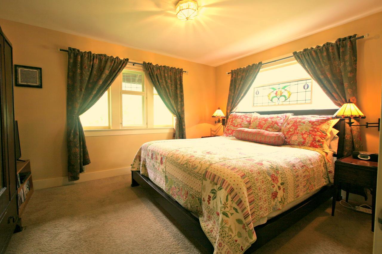 Superior King Suite